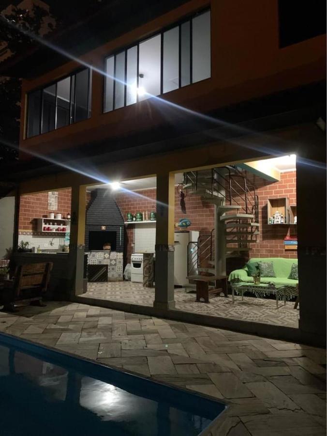 Lindo Sobrado Amarelo -Proximo A Praia Mongagua Ngoại thất bức ảnh